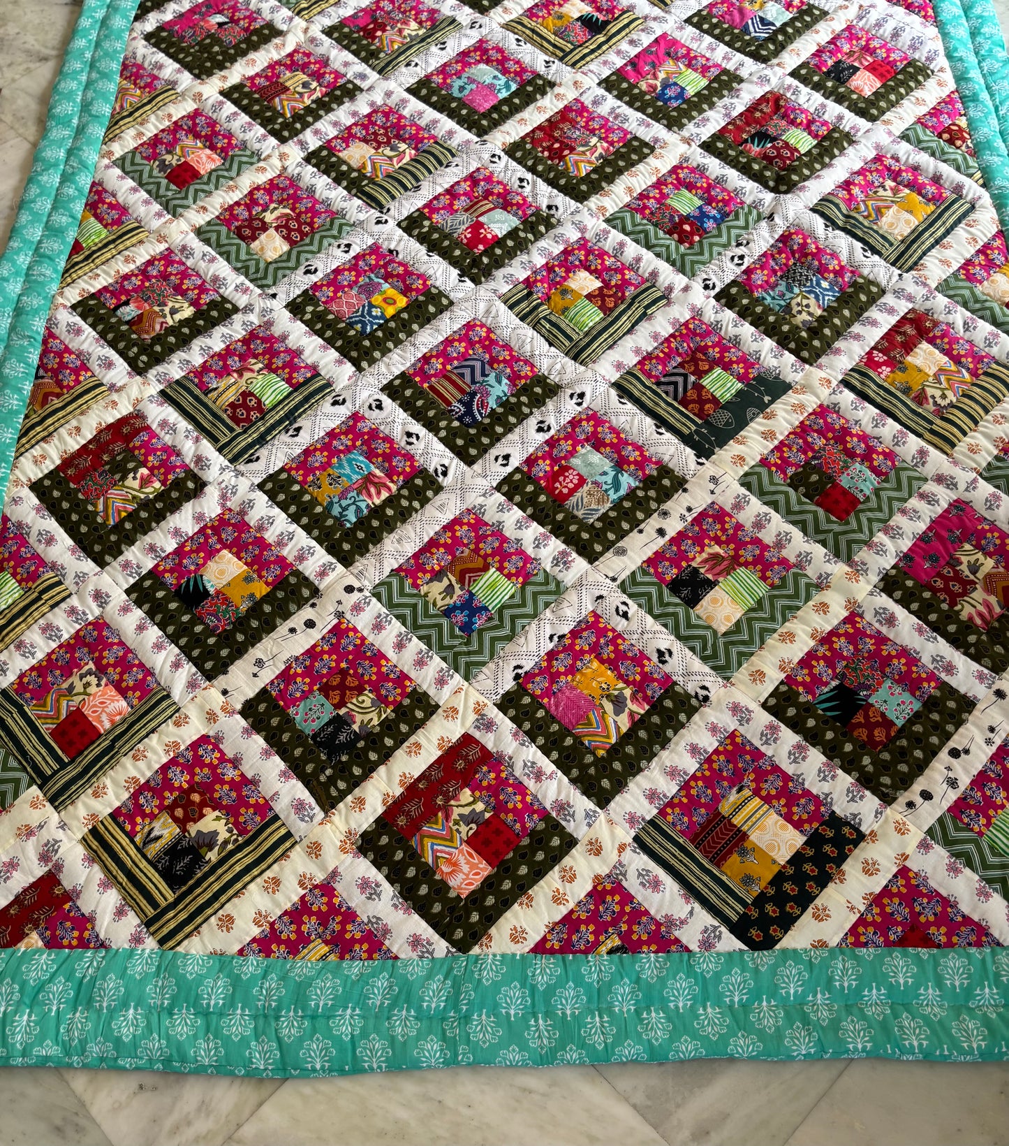 Tulip Quilt, 94"x75"